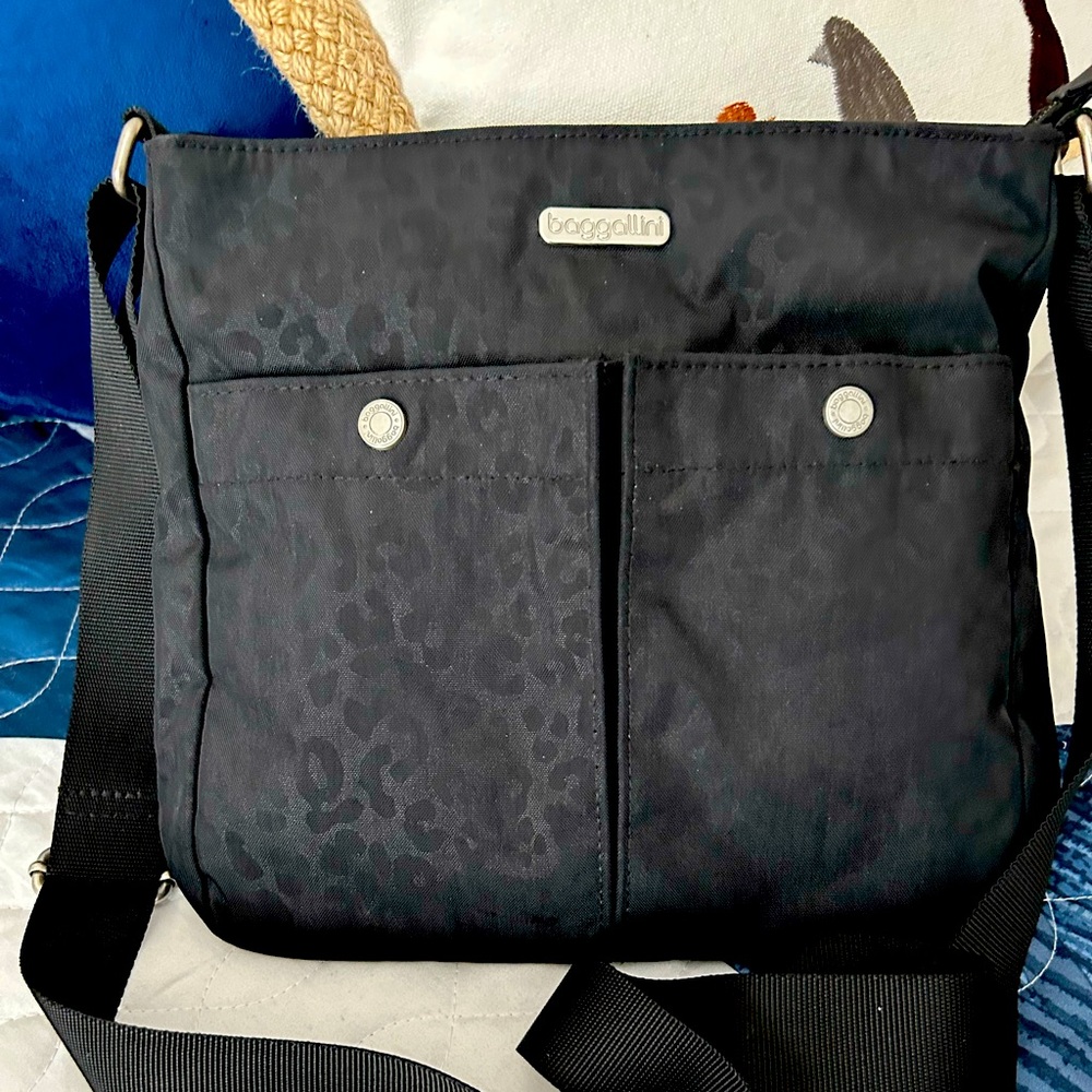 Baggallini Crossbody